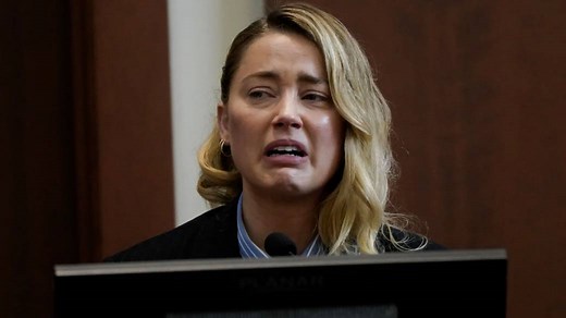 Amber Heard tearfully recounts 1st time Johnny Depp allegedly hit her
