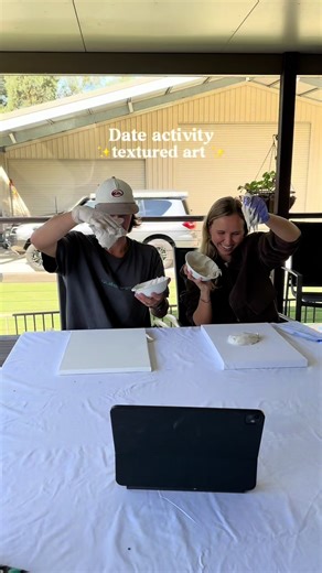 Textured Art Tutorial Library: A Fun Date Idea!