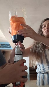 Yo viendo como la licuadora se deshace jajaja | Christian Renaud