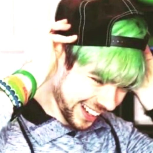 Exploring 2000s Nostalgia with Jacksepticeye