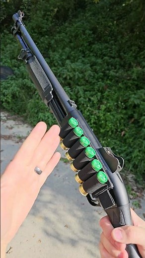 Shotgun side shell carrier