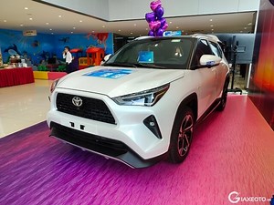 Toyota Yaris Cross 2026: đánh giá xe, thông số, giá lăn bánh (05/2026)