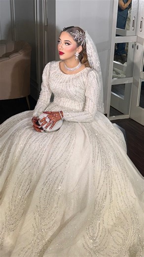 Huda Najmi on Instagram: "My gorgeous bride Lamya on her Shalima 🕊️"