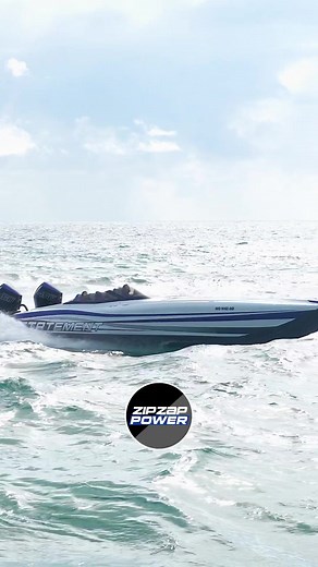 High-Speed Powerboats Racing Across the Ocean