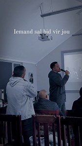 24K views · 1K reactions | Iemand sal bid vir jou Wanneer jou voel jys nou alleen En jou hart gebreek in twee Onthou daar is iemand wat bid vir jou 凉❤️ #DieLekkerCrew | Die Lekker Crew | Facebook