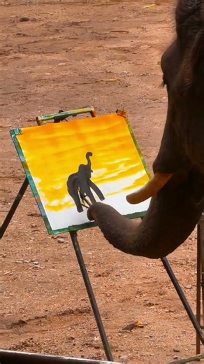 Incredible Elephant Creates Its Own Masterpiece!