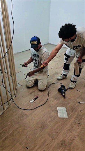 How pros cut and fit carpet perfectly every time #shorts #Techniques #Installation