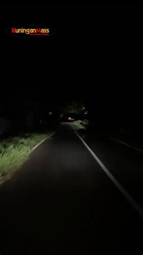 Kuningan Mass | Inilah kondisi penerangan menuju kawasan wisata di kaki gunung ciremai cisantana Kecamatan Cigugur Kab. kuningan Saat kuninganmass.com... | Instagram