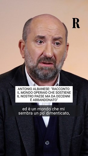 Antonio Albanese è alla Festa di Roma con il suo quinto film da regista, ‘Cento domeniche’, che racconta il dramma di Antonio, un ex operaio che vede volatilizzarsi i sacrifici di una vita a causa di una banca in crisi in cui ha investito tutti i suoi risparmi. Video di Rocco Giurato Intervista di Arianna Finos #lavoro #cinema #antonioalbanese | la Repubblica