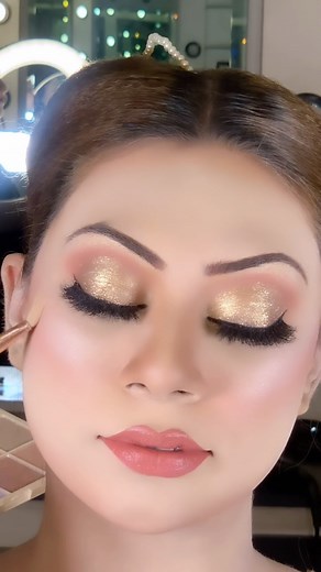 6K views · 89 reactions | EYE MAKEUP TUTORIAL 﫶凉﫶 . This party makeup is done by our principal artist..❤️ : . . . . . #eyetutorial #eyemakeup #reels #reelsinstagram #reelsvideo #eyeshadows #partymakeup #partymakeover #explore #explorepage #fyp #followforfollowback | Zarvas Makeup Lounge | Facebook