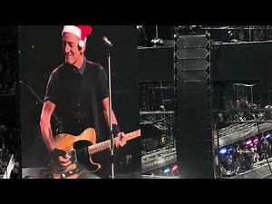 Bruce Springsteen - Santa Claus Is Coming To Town (Toronto N2 2024)