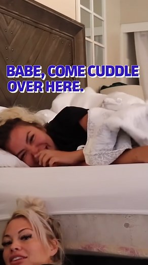 2.7M views · 33K reactions | I wouldn't do that Derek lol  #prank #reels #bedprank #couplesprank #sisterinlaw #derekdeso | Derek Deso | Facebook