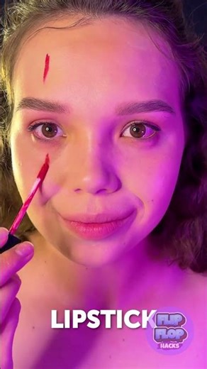 How To Scare Everybody on a Halloween Party! 👻 Spooky Trick With Lenses! 👁️