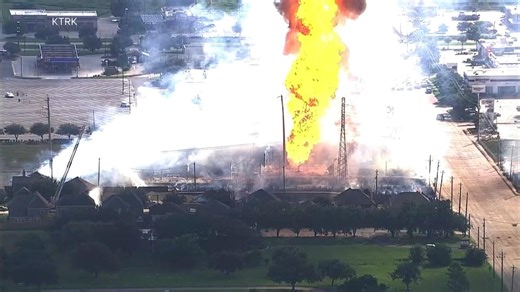 Pipeline explosion forcing evacuations in Houston, Texas