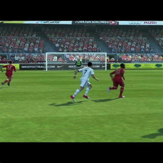 Neuer 🤣 💀 | Pes2013 #pes2013 #proevolutionsoccer2013 #football #ronaldo