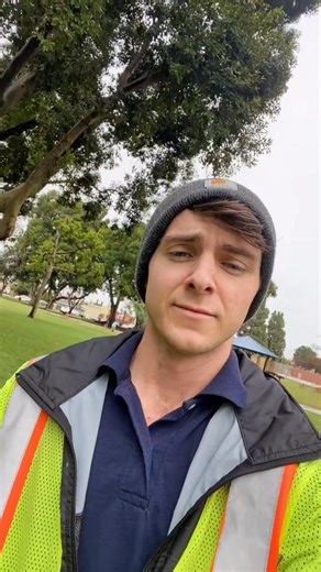 Flame bottletree🔥 (Brachychiton acerifolius)! #t... #rain #bottle #flame | mosesthejeweler