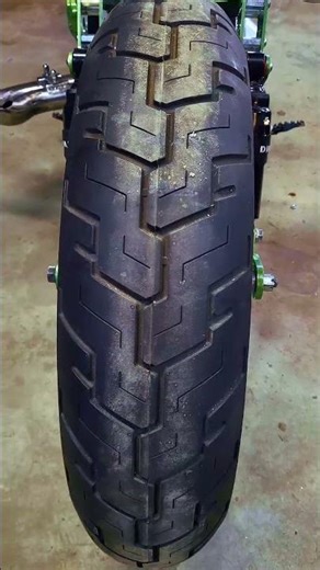 CUSTOM BAGGED MOTORCYCLE RIVVIT