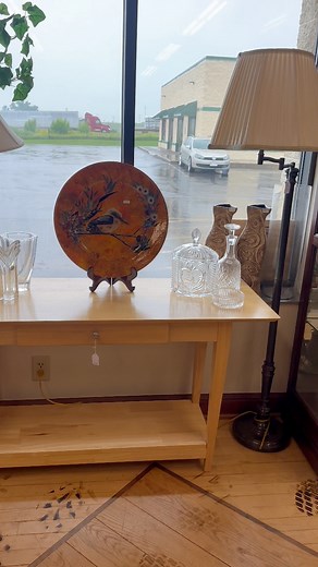 🎥 Walk (and scroll) this way!Take a stroll through this week’s fresh finds at Garage Sale Titans 👀🛋️ From standout furniture to quirky treasures, you never know what you’ll spot next.📍592 Outpost Circle Suite B, Hudson, WI🕘 Open Friday & Saturday | 9 AM–5 PM💸 Reminder: Saturdays = 50% OFF most items! | Garage Sale Titans