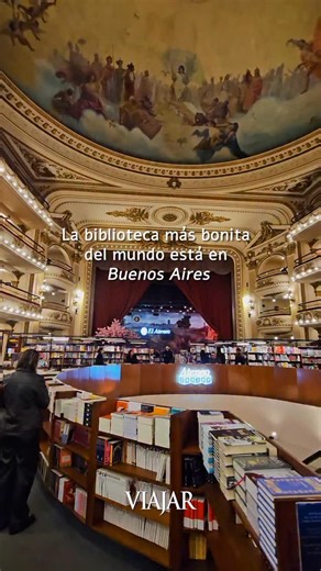6.4K views · 58 reactions | Paseamos por la librería El Ateneo Grand Splendid, reconocida como una de las más bonitas del mundo y la más grande de Sudamérica. El edificio se construyó a principios del siglo XX como un lujoso teatro, lo que aún se aprecia en su estructura. ✨ 邏 ¿La conocías? | Revista Viajar | Facebook