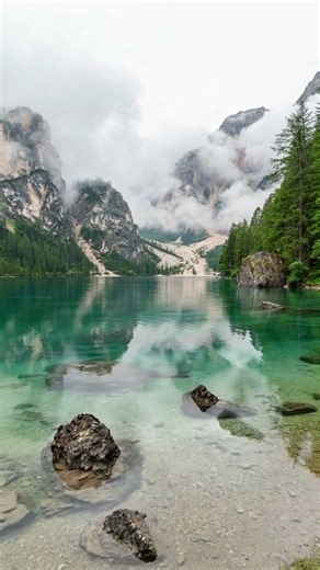 Serene Mountain Lake Reflection at Sunrise 🌅 Gentle Blackbird Song | Peaceful Nature Sounds