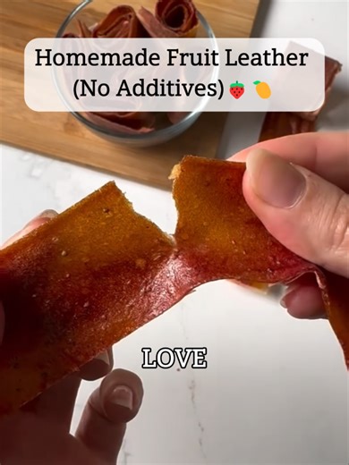 Homemade Fruit Leather 🍓🥭 (No Additives) This homemade fruit leather recipe is made with mango and strawberries, sweetened naturally with honey and lemon juice. A healthy alternative to store-bought fruit snacks, these natural fruit roll-ups contain no additives, preservatives, or artificial colors. Perfect for kids’ snacks, lunchboxes, and healthy homemade candy. INGREDIENTS: • 1½ cups strawberries (fresh or frozen, thawed if frozen) • 1½ cups mango (fresh or frozen, thawed if frozen) • 2 tbs