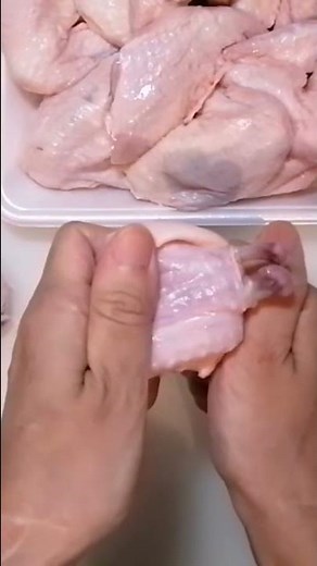 超簡単な手羽先の骨の出し方