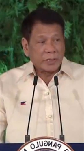 Kuwento Mo To on Instagram: "Dating pangulong Rodrigo roa Duterte umapila sa icc #trendingpoliticsnews #NewsUpdate #Corruption #politics"