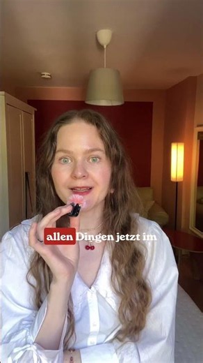 Rötungen und Pickel gleichzeitig. Das hilft! 💧💋