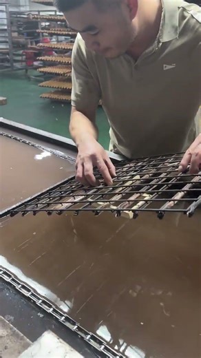 Hardware water transfer printing with wood grain