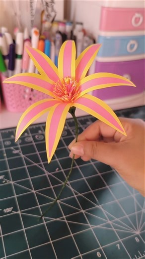 How to make gazania flower with sticky note #shorts #paperflower #stickynotes #craft #gazania