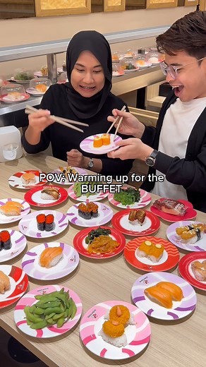 All the BEST, all you can eat! 🍱✨ Dive into 40 iconic sushi & dishes in our Feast of Icons Buffet! Bukan sekadar Buffet tau, it’s the ultimate sushi celebration 🎉 📅 24–28 Nov 2025 ⏰East Malaysia: 4PM – 10PM ⏰West Malaysia: All day #SushiKingMalaysia #SushiKing #SushiBuffet #LetTheGoodTimesRoll #LargestHalalJapaneseRestaurant | Sushi King