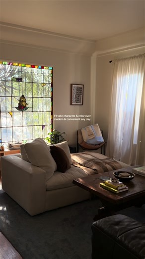 Charming Features of a 1930s Grey Home in Los Angeles