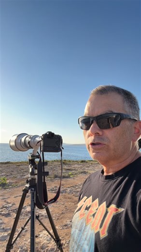 A quick behind-the-scenes look at last night’s sunset shoot, testing the Canon RF 1200 mm f/8 super-telephoto lens (with a 1.4× extender attached), very kindly lent to me by @avantech_malta, local agents for #Canon cameras. What an extraordinary piece of glass — razor-sharp even with the extender, and the kind of dream lens that’s pure luxury for someone in my line of work. As the sun dipped below the horizon though, it was also setting on my dog — my best friend — who passed away suddenly at ho