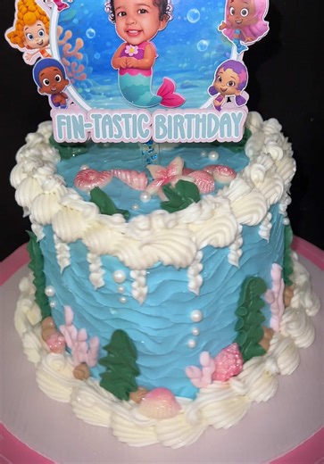 Bubble Guppies themed cake 💗 nothing better than a custom cake topper as a cute memory ✨ #fyp #mentionedyou #birthdaycake