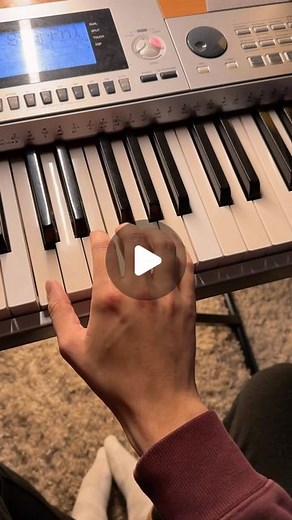 Fabrice Breuss | Piano Teacher on Instagram: "No Surprises - Radiohead . #piano #tutorial #nosurprises #radiohead"