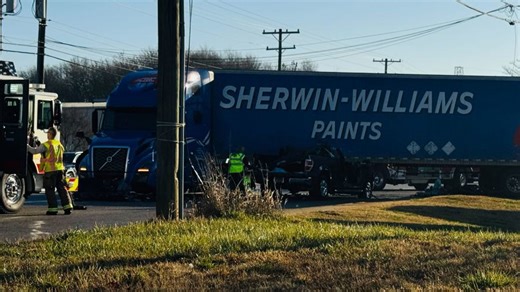 1 dead in crash involving tractor-trailer in Greenville Co.