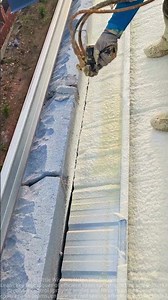 Efficient Foam Spraying Technique for Stronger Roof Sealing!