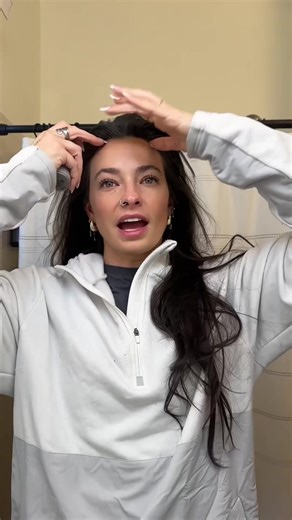 "Perfect For Dark & Gray Hair! I’ve struggled in the past with dry shampoos leaving that dreaded white residue, but Kitsch Rice Protein Dark Tinted Dry Shampoo with its non-aerosol pump blends in perfectly. You’d never even know I used it—it’s completely seamless on my dark and gray strands." Absorbs oil instantly ‍♀️No sign of chalky residue ✨ Enriched with rice protein, niacinamide, and ashwagandha | Kitsch | Facebook