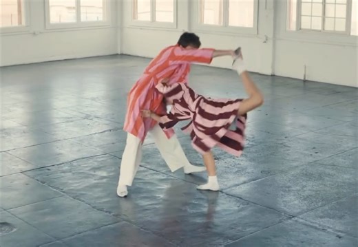 Hommey on Instagram: "Comfort that moves with you, in colours that express who you are. Experience the robe that started it all. A once-a-year-event, shop 25% off all robes this Black Friday sale. Explore the robe collection in-store and online at gethommey.com Directed and choreographed by @ellamelideo Director of Photography: @fookuda Camera crew: @steadimatias @steadisai Cast: @adinjjoseph @andreax.rodriguez @andrewdnash @ajpicarello @dance.lafrance @averyjerome_ @_antmansz @bellagmills @caro