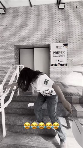 PREPEX on Instagram: "Ai que loucura, ai que PREPEX! 💙💚❤️ Venha dia 15 para nosso aulão de véspera. #educação #enem #preparatórioenem #vestibular"