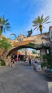 🛡️ How To Train Your Dragon is starting to take over Lost Continent in Islands of Adventure for a new temporary experience celebrating the live action movie! @httydragon #howtotrainyourdragon #toothless #islandsofadventure #universalorlando #httyd #hiccup #universalorlandoresort | ThrillGeek