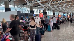 Calgary airport power outage causes flight delays