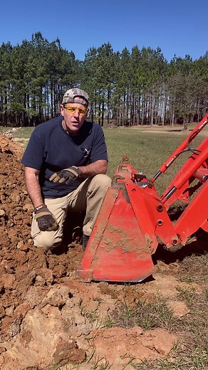 How to scoop dirt with compact tractor. #kubota #kubotausa #kubotastrong #dirtwork #country #farm #diy | Piney Grove Homestead and Mini Farm