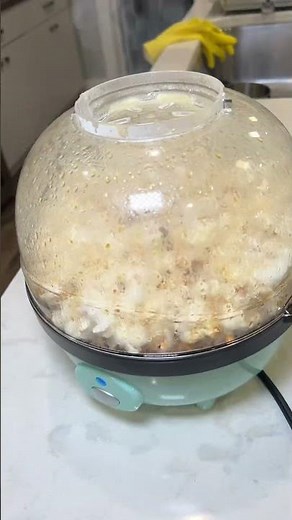 Make movie nights unforgettable with the Elite Gourmet Automatic Stirring Popcorn Maker!