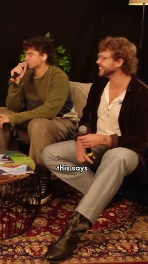 just 5sos bullying calum #5sos #calumhood #michaelclifford #lukehemmings #ashtonirwin #5sosfam