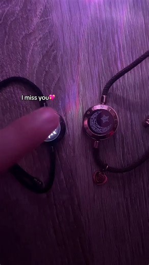 Now you don’t feel lonely at night🌌✨