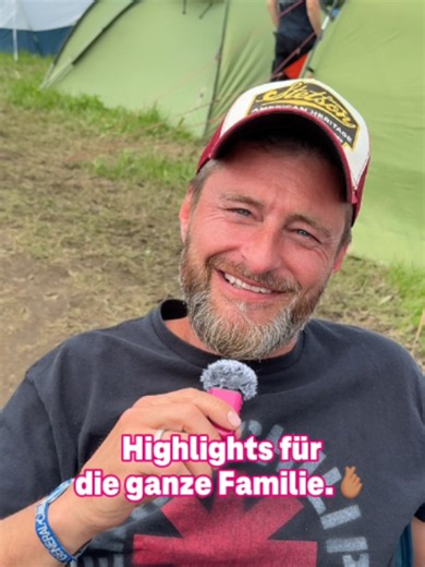 Teach 'em young 🤘 Moshen wird über Generationen weitergegeben