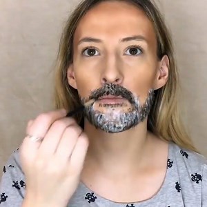 6.7M views · 52K reactions | This girl can transform into ANYONE  | UNILAD | Facebook