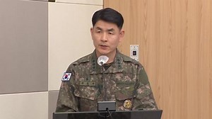 Two Koreas exchange warning shots near sea border