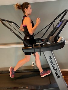 AlterG Anti-Gravity Treadmill vs Lever Movement for Running